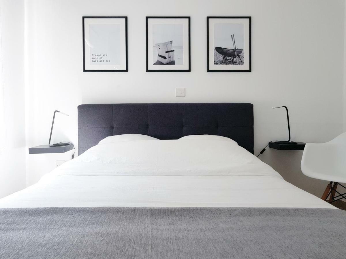 City Pearl - Modern 2 Bed Sea View Apt In City Centre Limisso Esterno foto